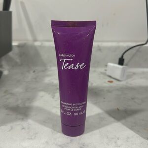 Paris Hilton tease shimmering body lotion